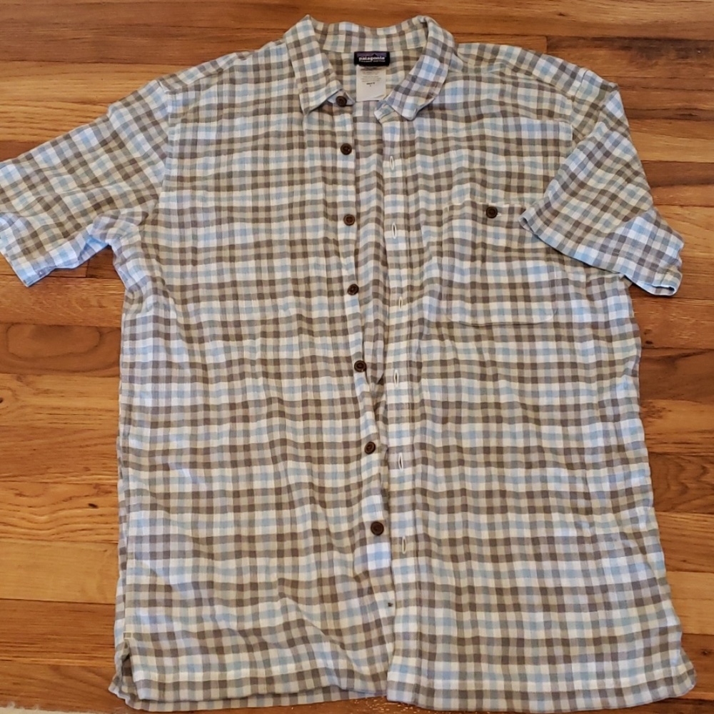 Patagonia 100% cotton short sleeve button down